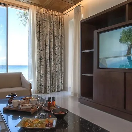 Calimera Miramare & (adults Only) Moraḯtika